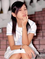 小学校花图片,小学校花惊艳亮相，青春活力绽放校园”