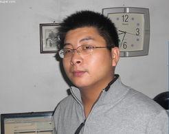 28岁男人生活照